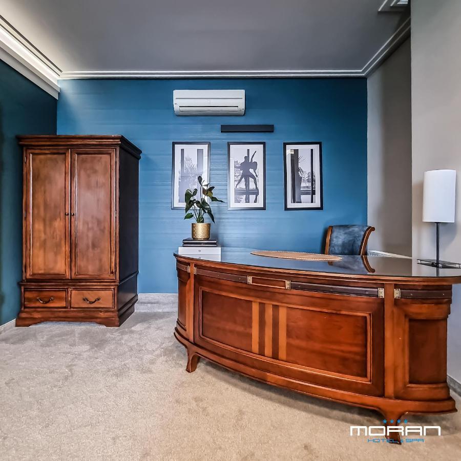 פובידז Hotel Moran & Spa מראה חיצוני תמונה
