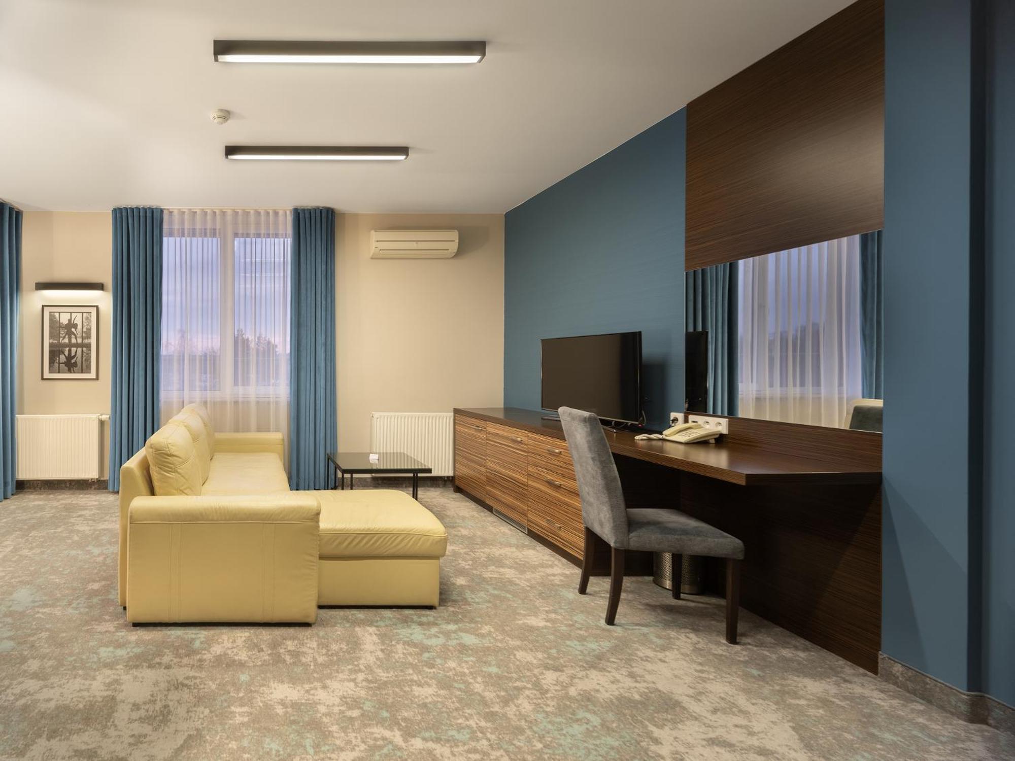 פובידז Hotel Moran & Spa מראה חיצוני תמונה