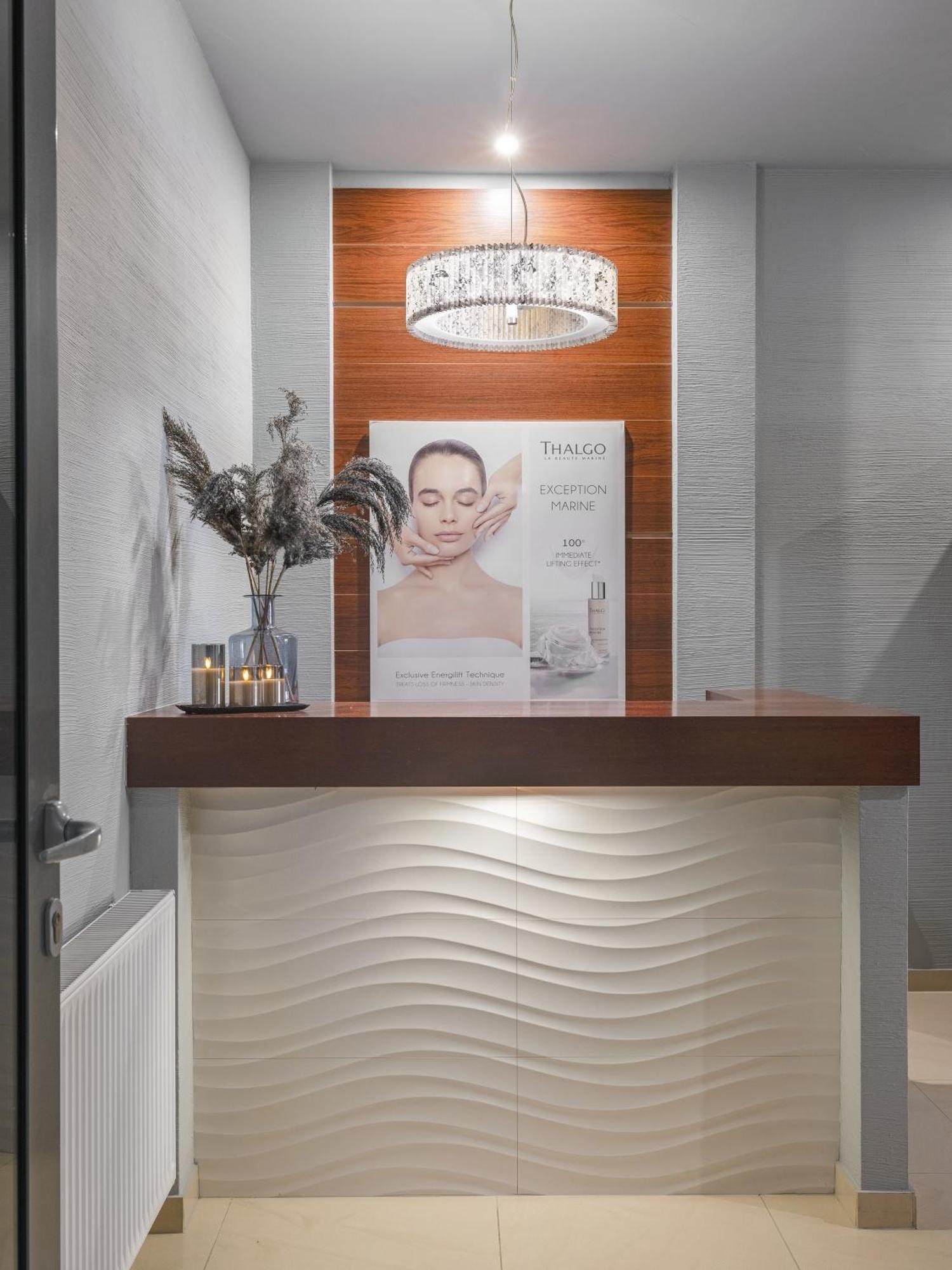 פובידז Hotel Moran & Spa מראה חיצוני תמונה
